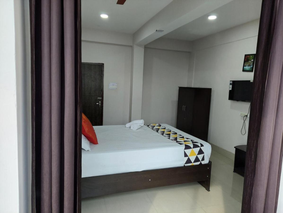 Raison Hotel Jamshedpur Extérieur photo